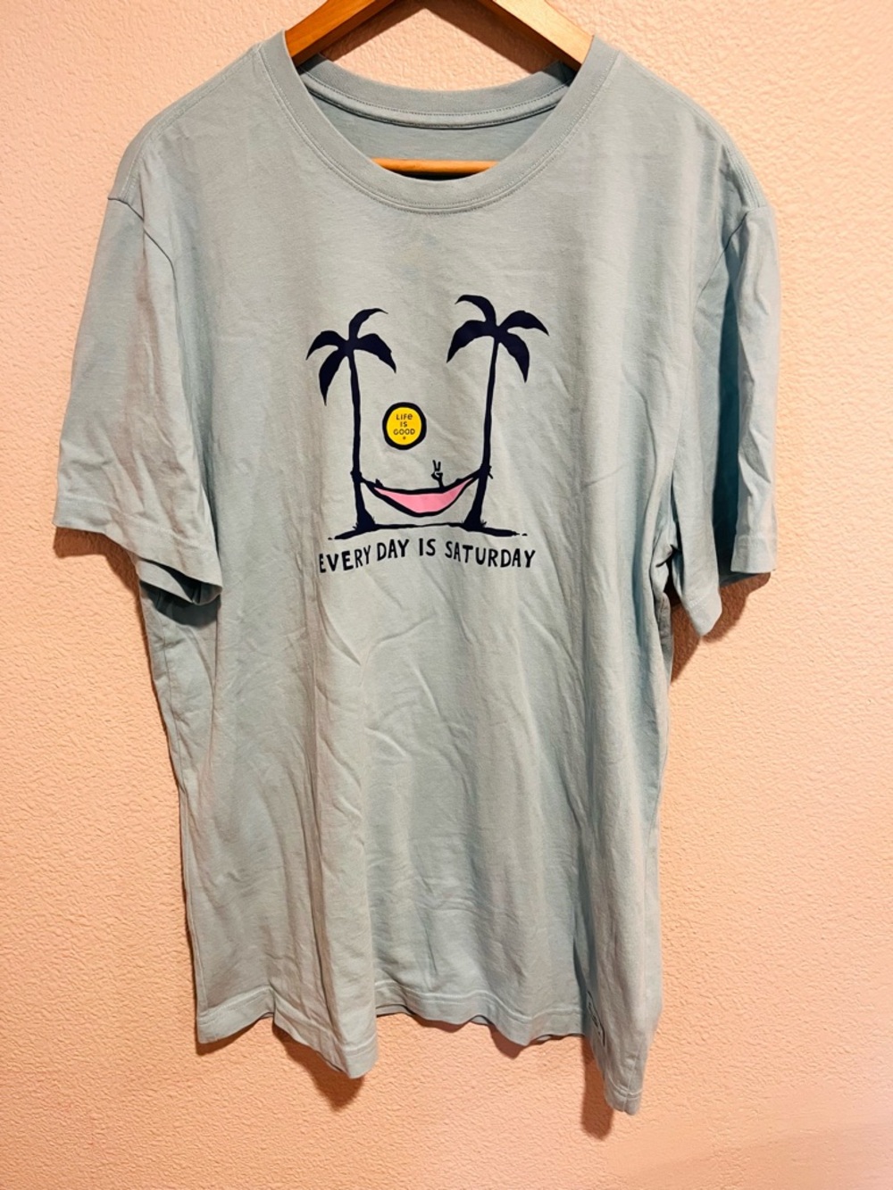 Life Is Good Mens Cotton Everyday Is A Saturday Graphic Tee Blue Large